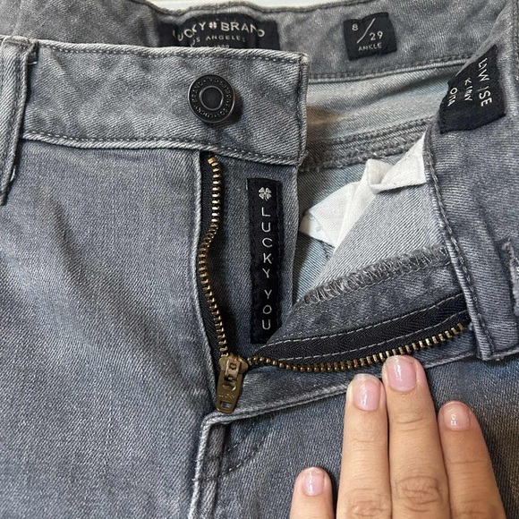 Lucky Brand Charcoal Skinny Jeans for Women - Picture 9 of 12